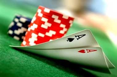 Poker Turnasında Stratejik Yanılgılar ve Kazanma Yolları