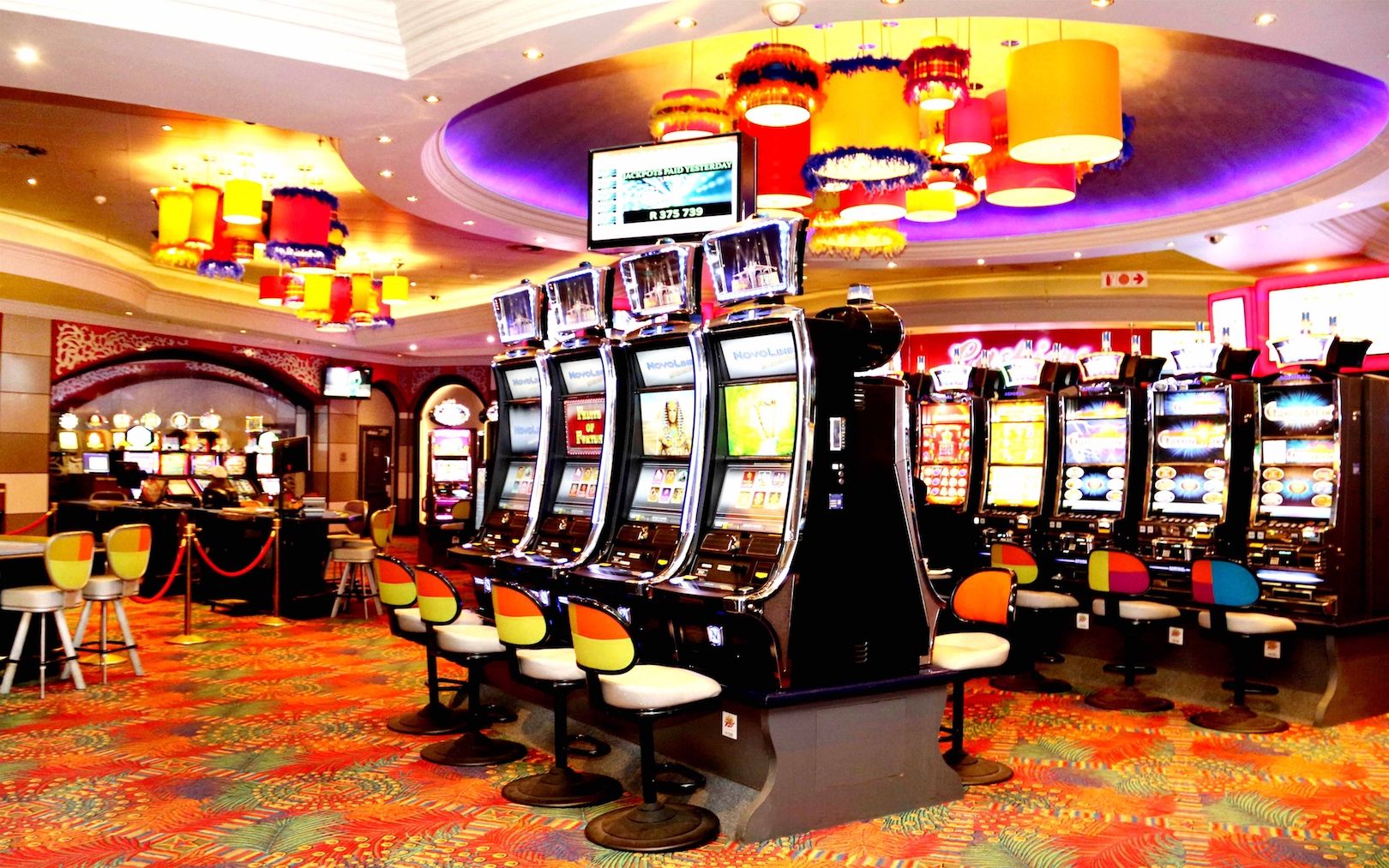 Royal Spins'te Mirası Keşfet: Stratejik Kazanma Rehberi